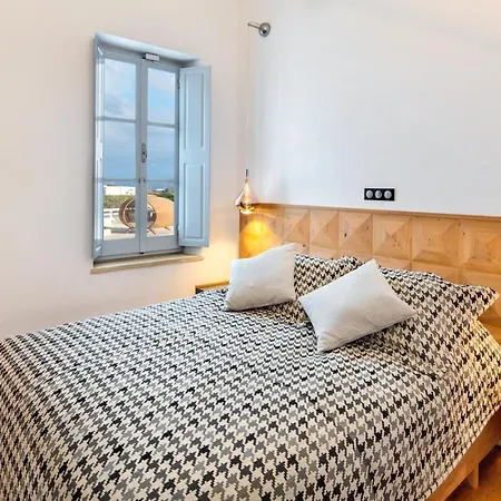 Villa Indigo Luxury Mansion Karterados (Santorini)